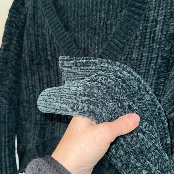 Urban Outfitters | Silence + Noise | Size S | Dark Green Velvety Knit Sweater - Picture 6 of 8